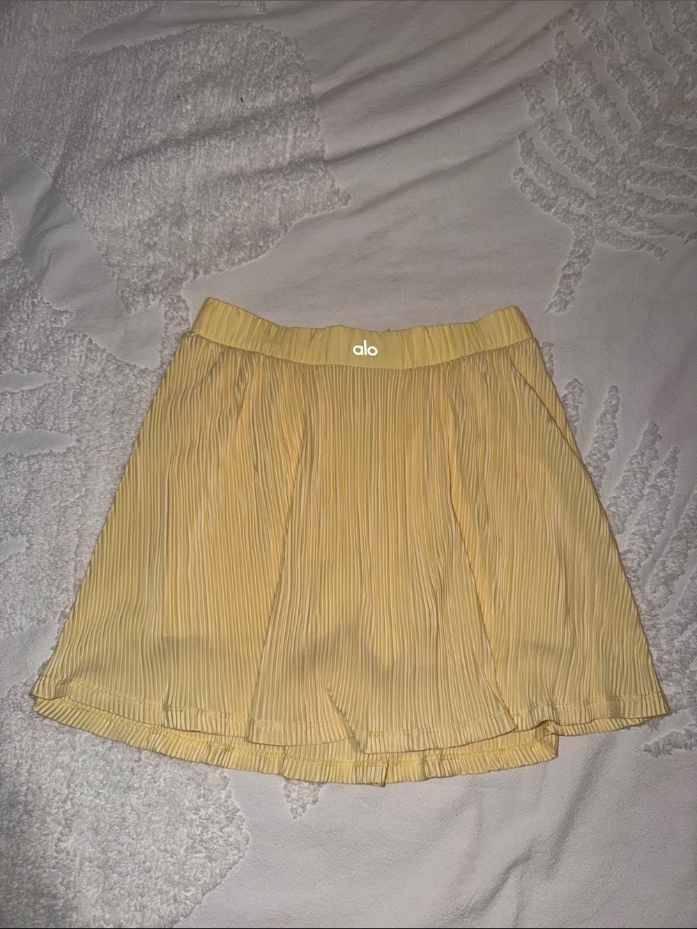 Alo Yoga Micro Plisse tennis skirt in Lemon Ice size XS